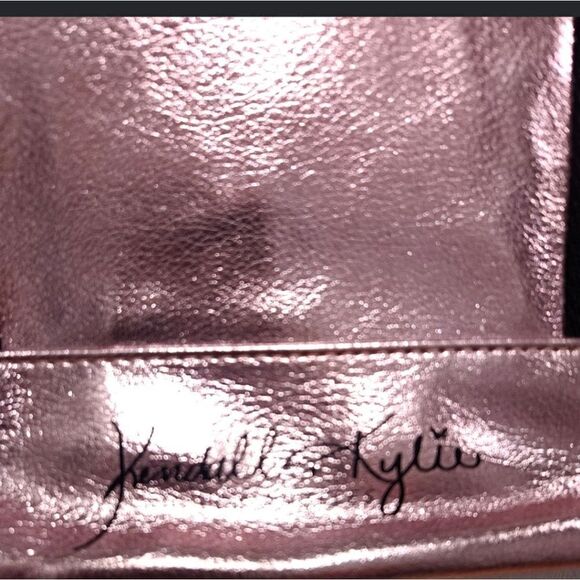 Kendall & Kylie Tote Bag/Excellent Used Condition/Fits Laptop/Pink Metallic - Picture 7 of 9